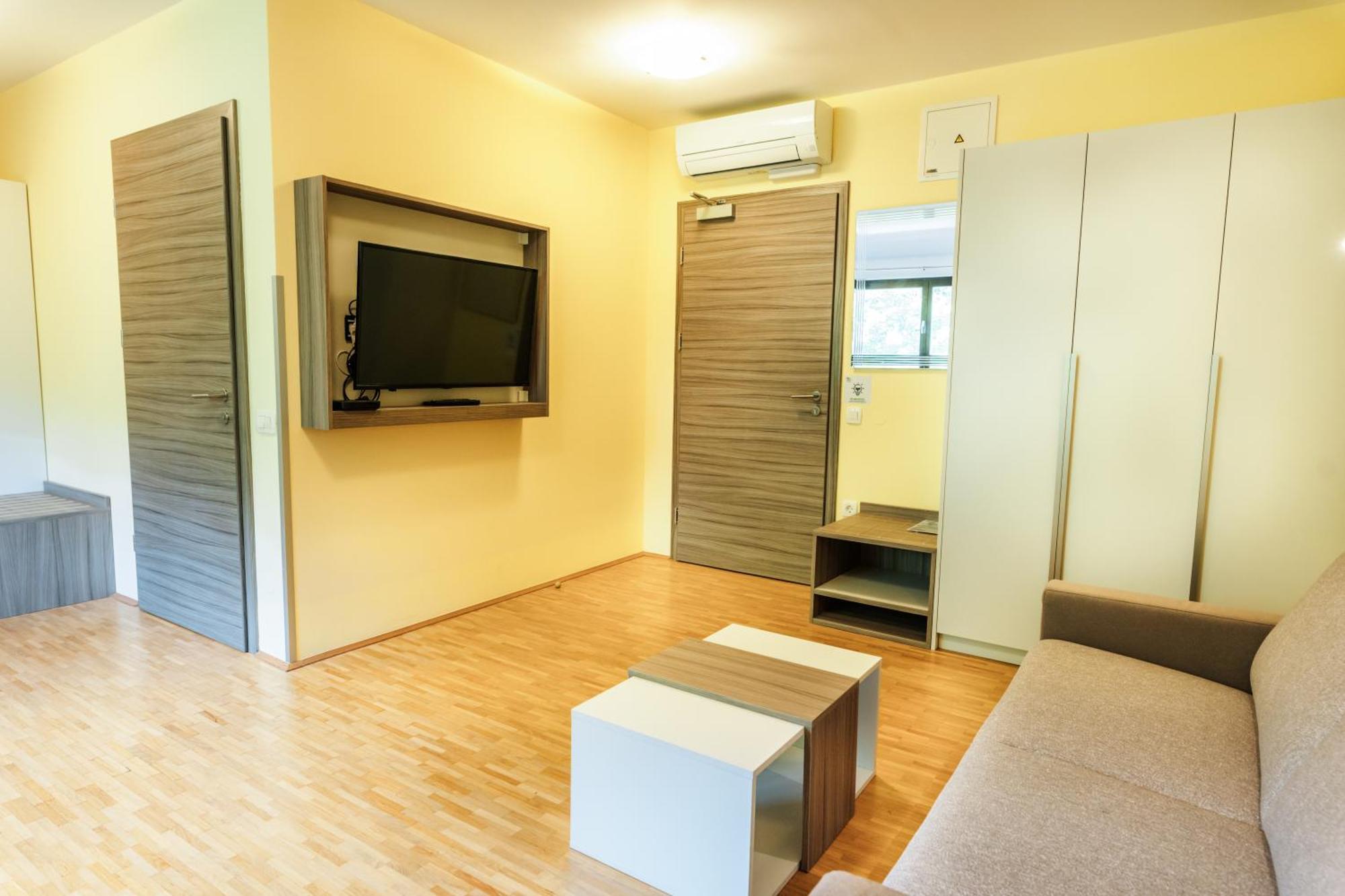 Dvorec Trebnik - Sobe Slovenske Konjice Extérieur photo